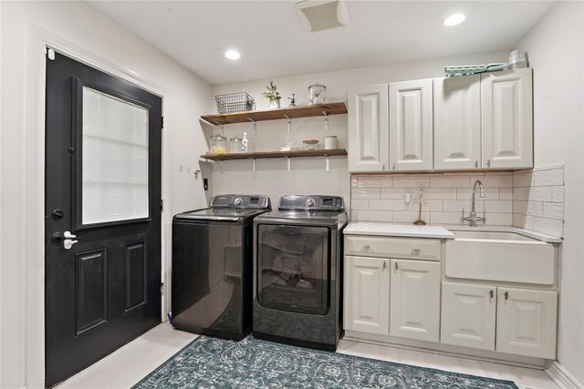 1305 20th Street, West Des Moines, IA 50265