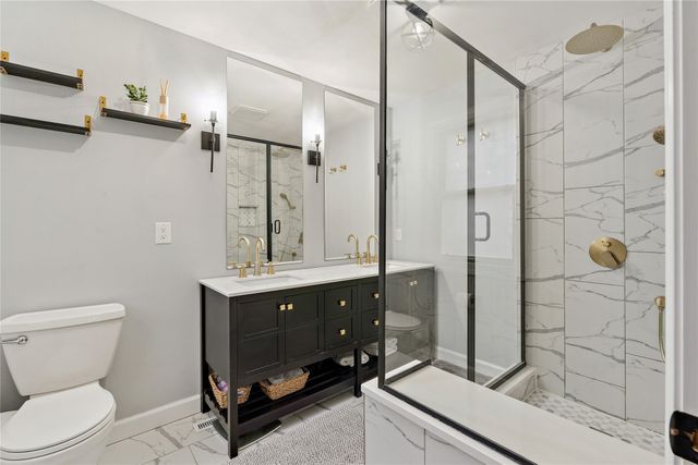 1305 20th Street, West Des Moines, IA 50265