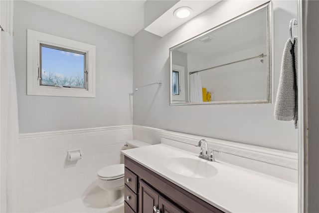 1305 20th Street, West Des Moines, IA 50265