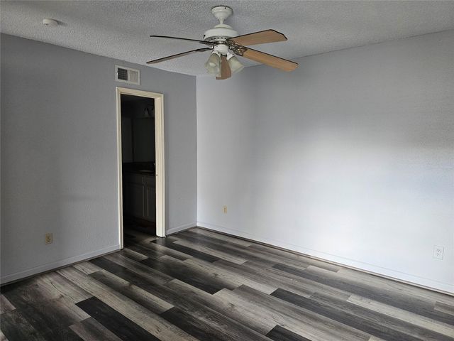 2750 Holly Hall Street 702, Houston, TX 77054