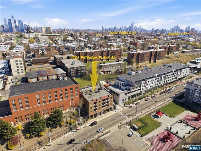 1906 Paterson Plank Road 2E, North Bergen, NJ 07047