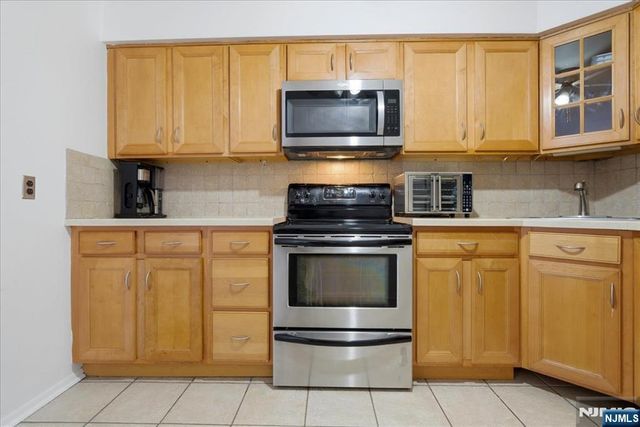 1906 Paterson Plank Road 2E, North Bergen, NJ 07047