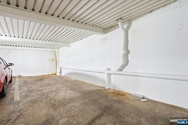 1906 Paterson Plank Road 2E, North Bergen, NJ 07047