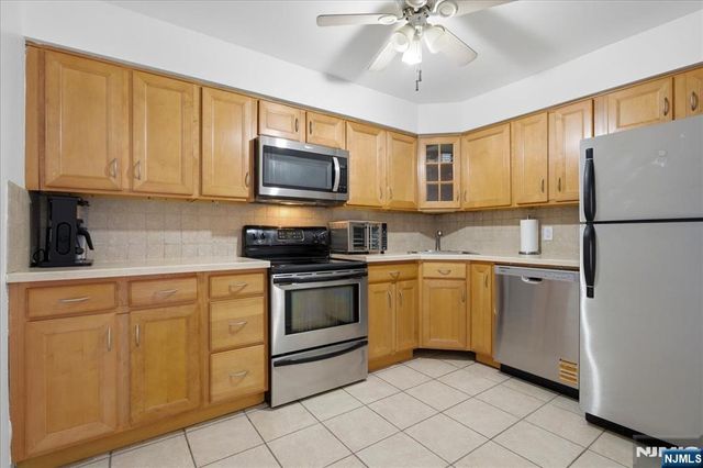 1906 Paterson Plank Road 2E, North Bergen, NJ 07047
