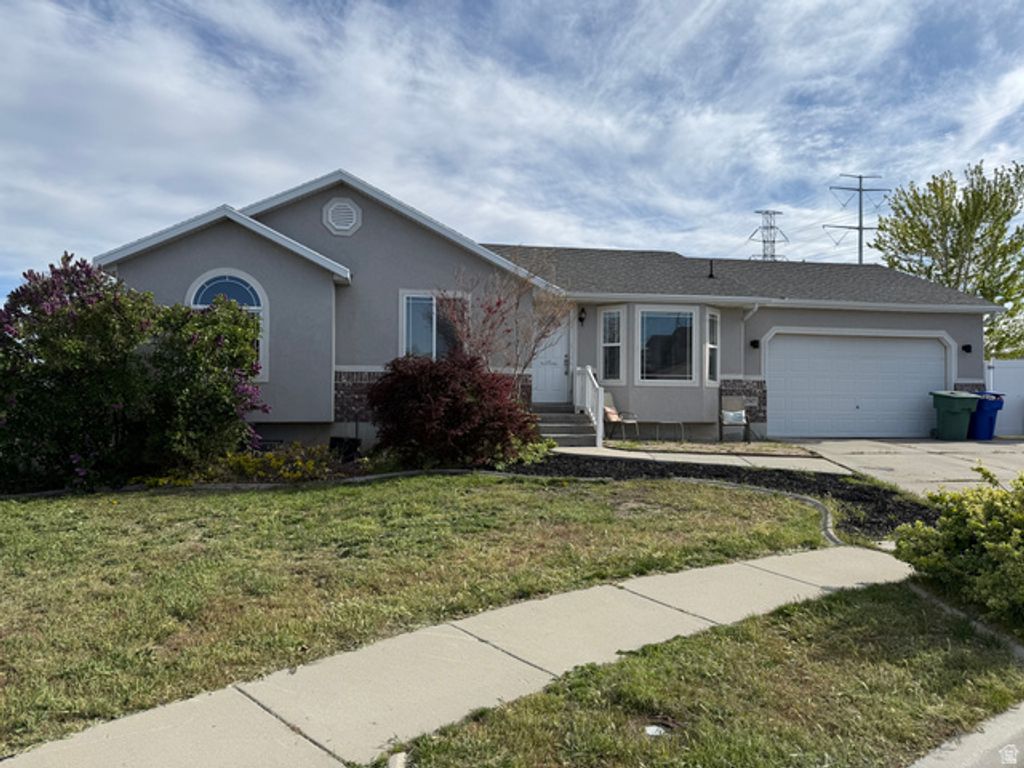 5797 W EARLY DAWN DR, West Jordan, UT 84081