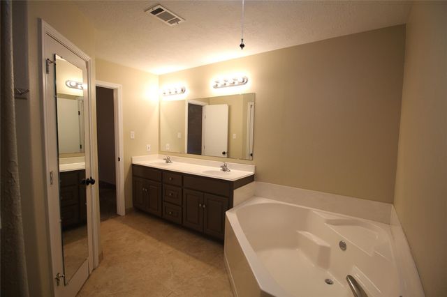 16405 Sun View Lane, Conroe, TX 77302