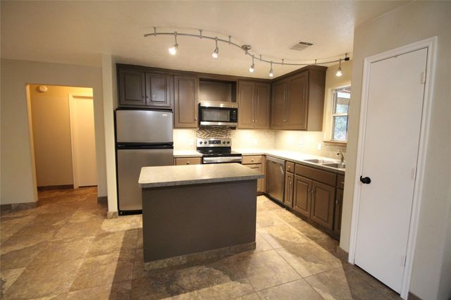 16405 Sun View Lane, Conroe, TX 77302