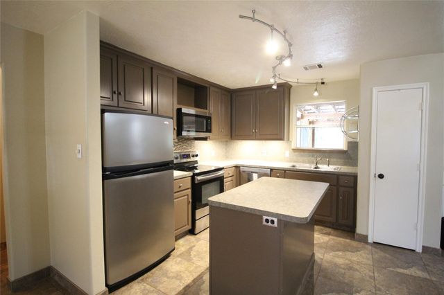 16405 Sun View Lane, Conroe, TX 77302