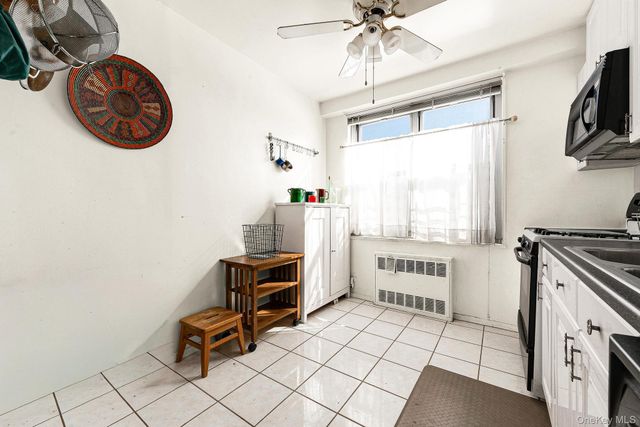 70-25 Yellowstone Blvd Yellowstone Boulevard 4D, Forest Hills, NY 11375