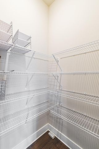 8768 Snowy Owl Road, Ooltewah, TN 37363