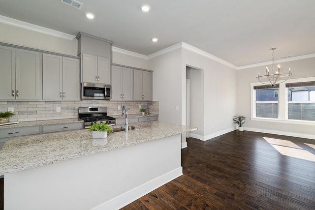 8768 Snowy Owl Road, Ooltewah, TN 37363