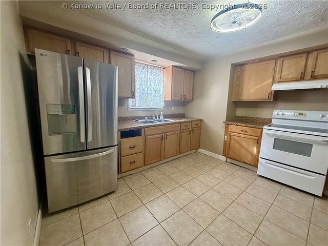 3124 31st Street, Nitro, WV 25143