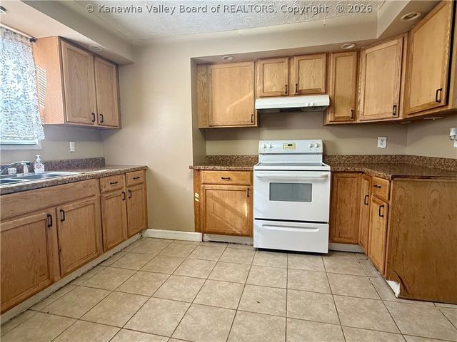 3124 31st Street, Nitro, WV 25143