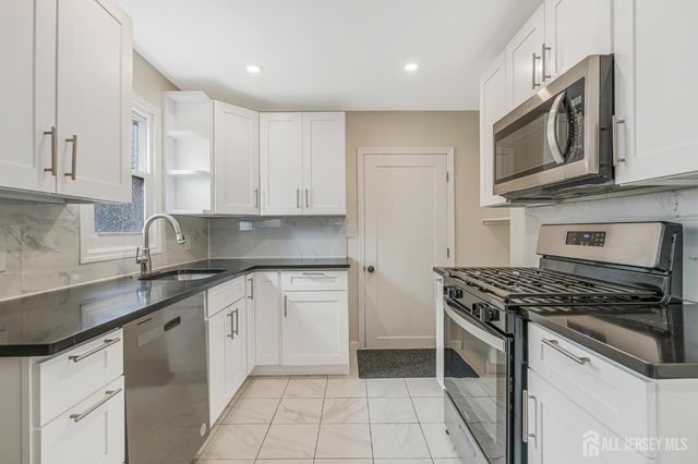 23 June Street, South River, NJ 08882