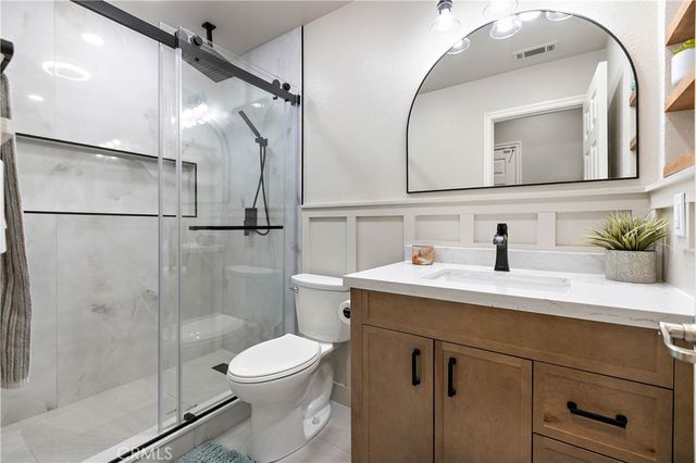 18019 Tanzanite, San Bernardino, CA 92407