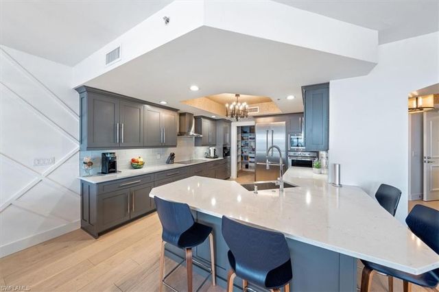 2104 W First ST # 1402, Fort Myers, FL 33901