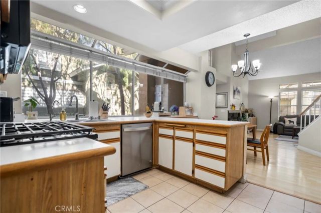 13220 Royalcrest Court 183, La Mirada, CA 90638