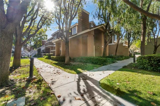 13220 Royalcrest Court 183, La Mirada, CA 90638