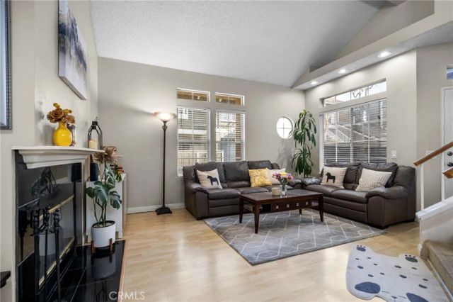 13220 Royalcrest Court 183, La Mirada, CA 90638