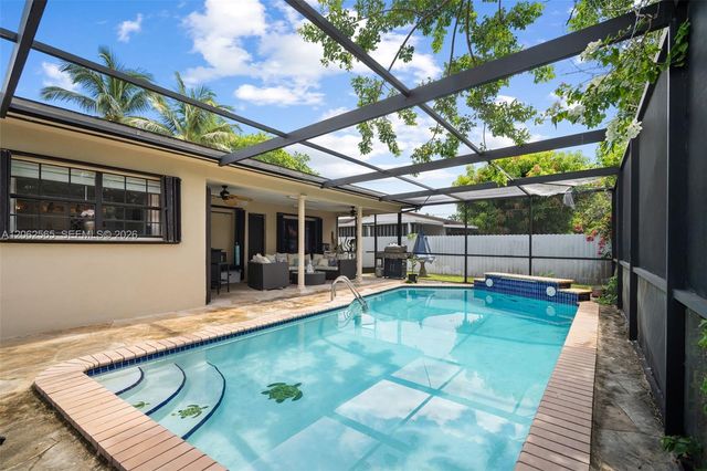 12330 SW 39th Ter, Miami, FL 33175