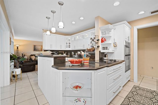12330 SW 39th Ter, Miami, FL 33175