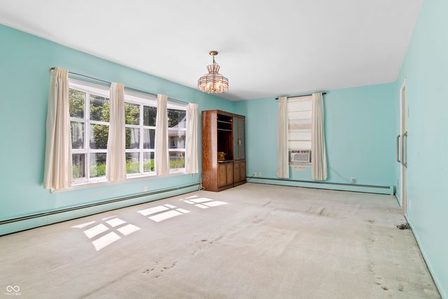 210 S West Street, Pendleton, IN 46064