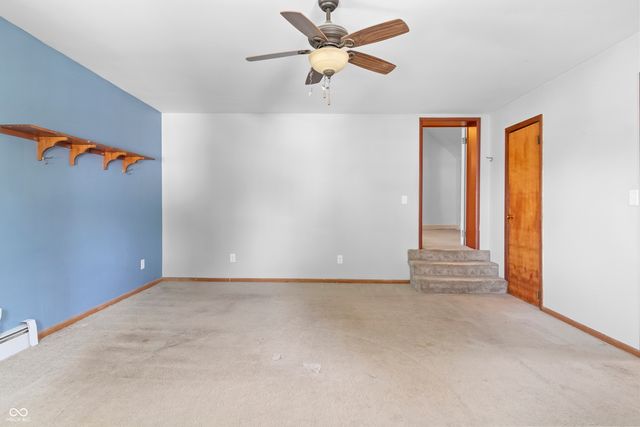 210 S West Street, Pendleton, IN 46064