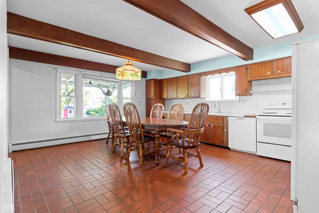 210 S West Street, Pendleton, IN 46064