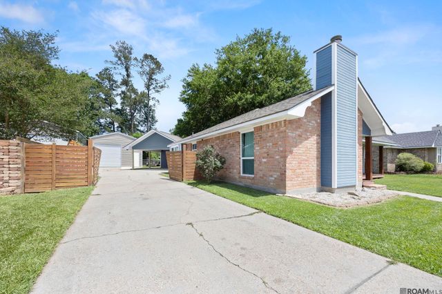 1503 Weeping Willow Dr, Denham Springs, LA 70726