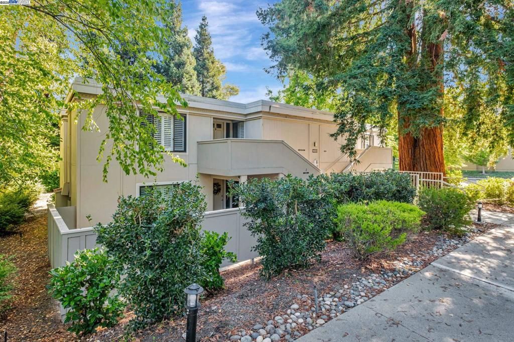 1400 Golden Rain Rd 3, Walnut Creek, CA 94595