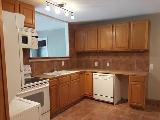 8417 Monmouth Drive, Fort Worth, TX 76116