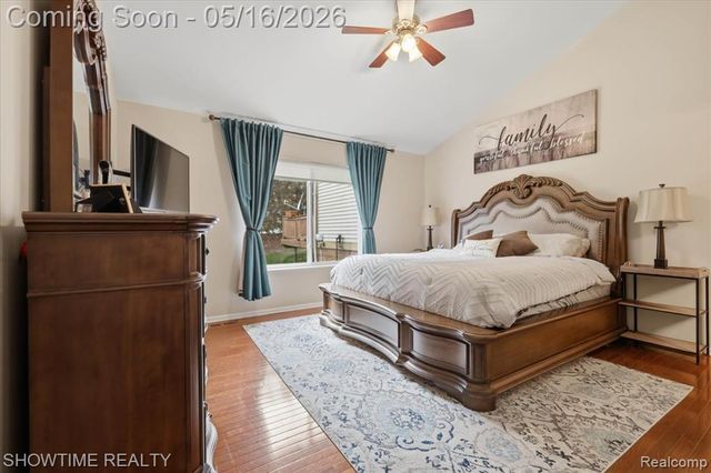 1311 Waverly Drive, White Lake, MI 48386