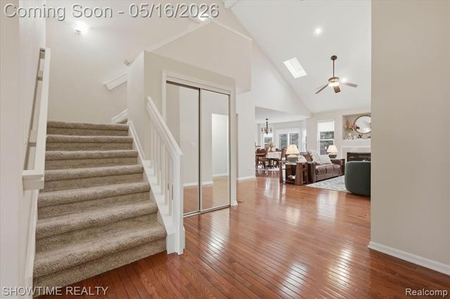 1311 Waverly Drive, White Lake, MI 48386