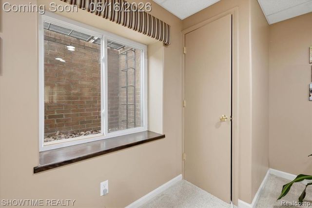 1311 Waverly Drive, White Lake, MI 48386