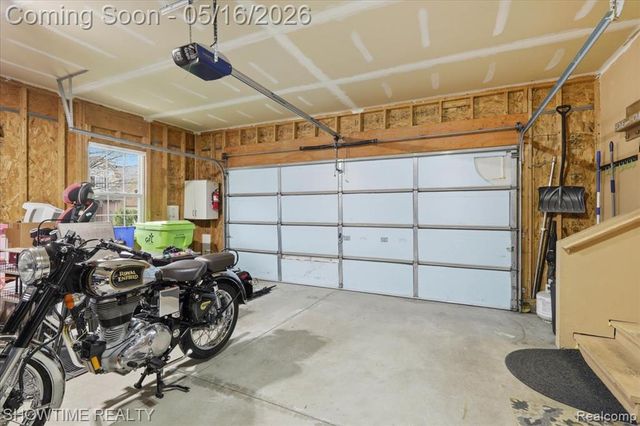 1311 Waverly Drive, White Lake, MI 48386