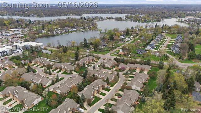 1311 Waverly Drive, White Lake, MI 48386