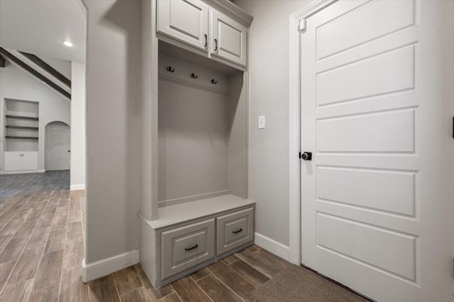 717 N 7th Street, Wolfforth, TX 79382