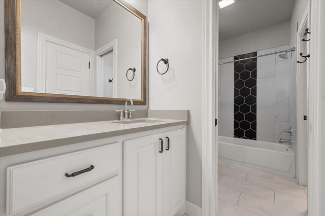 717 N 7th Street, Wolfforth, TX 79382