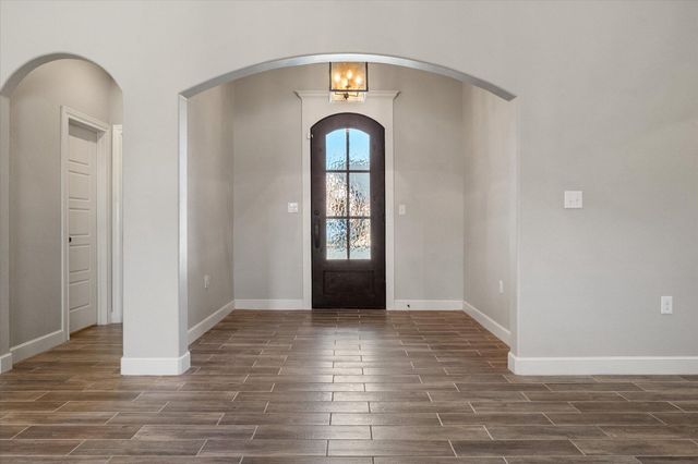 717 N 7th Street, Wolfforth, TX 79382