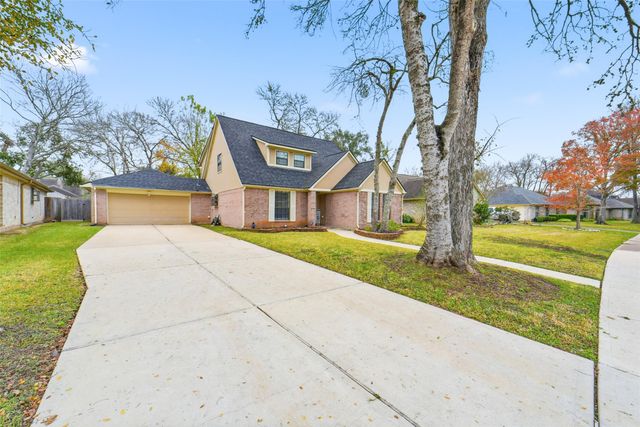 1306 Carriage Drive, Richmond, TX 77406