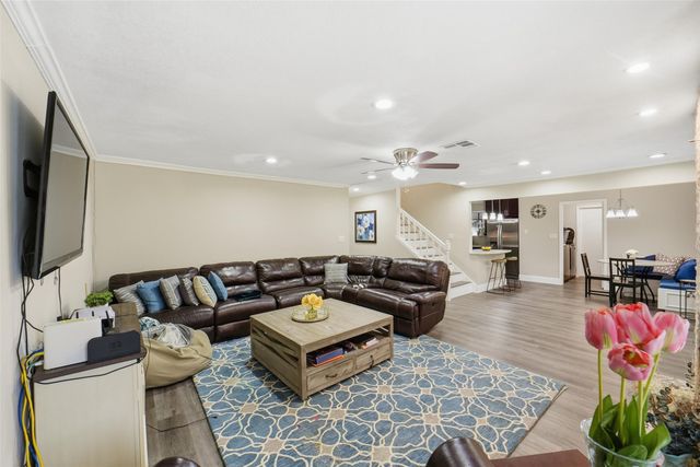 1306 Carriage Drive, Richmond, TX 77406