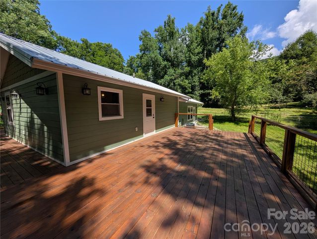 522 Brandon Road, Black Mountain, NC 28711