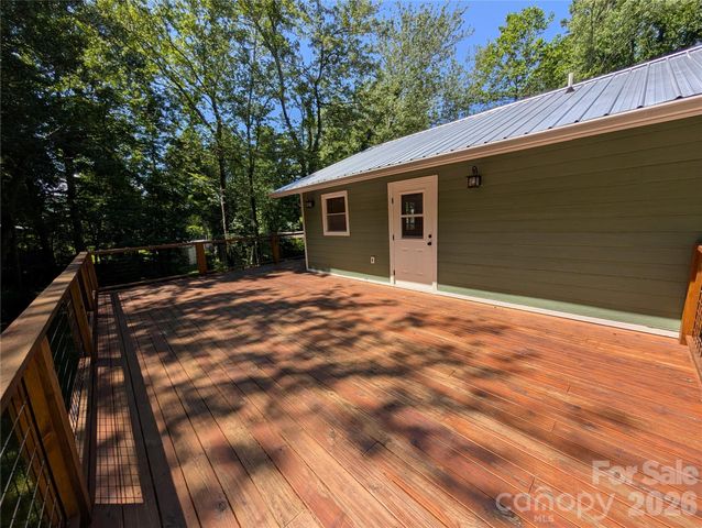 522 Brandon Road, Black Mountain, NC 28711