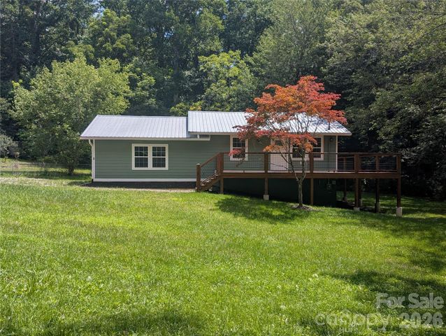 522 Brandon Road, Black Mountain, NC 28711