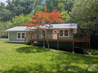 522 Brandon Road, Black Mountain, NC 28711