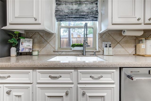 12154 Quail Creek Drive, Houston, TX 77070