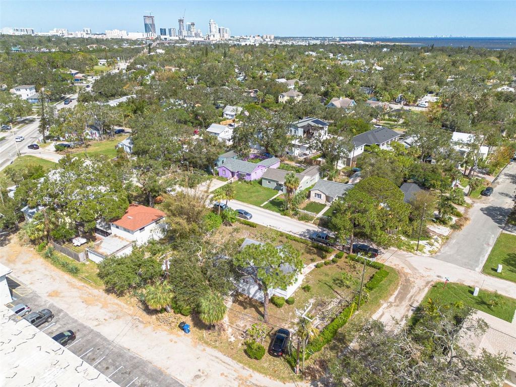 2755 EDWARDS AVENUE S, St Petersburg, FL 33705