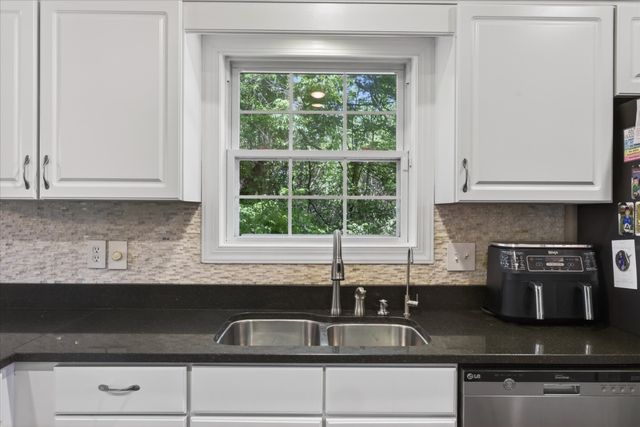408 Marietta Pl, Clarksville, TN 37043