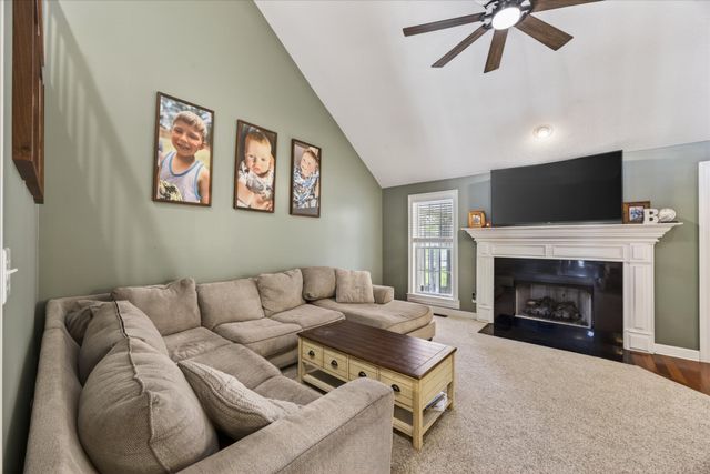 408 Marietta Pl, Clarksville, TN 37043