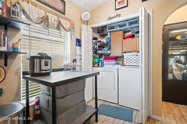 7359 LAWN TENNIS Lane, Jacksonville, FL 32277